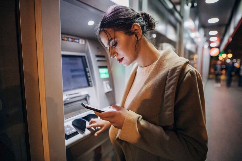 How to Safely and Securely Use ATMs