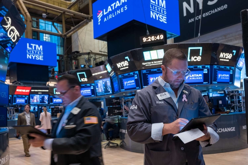 Dow Jones Today: S&P 500, Nasdaq Rise as Stock Market Steadies After Sell-Off; Tesla Jumps Nearly 20% On Earnings